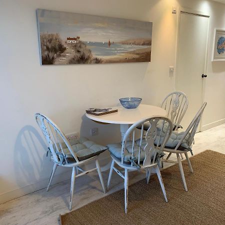 Vila Little Karenza Is The Perfect Cornish Getaway Saint Anthony Exteriér fotografie