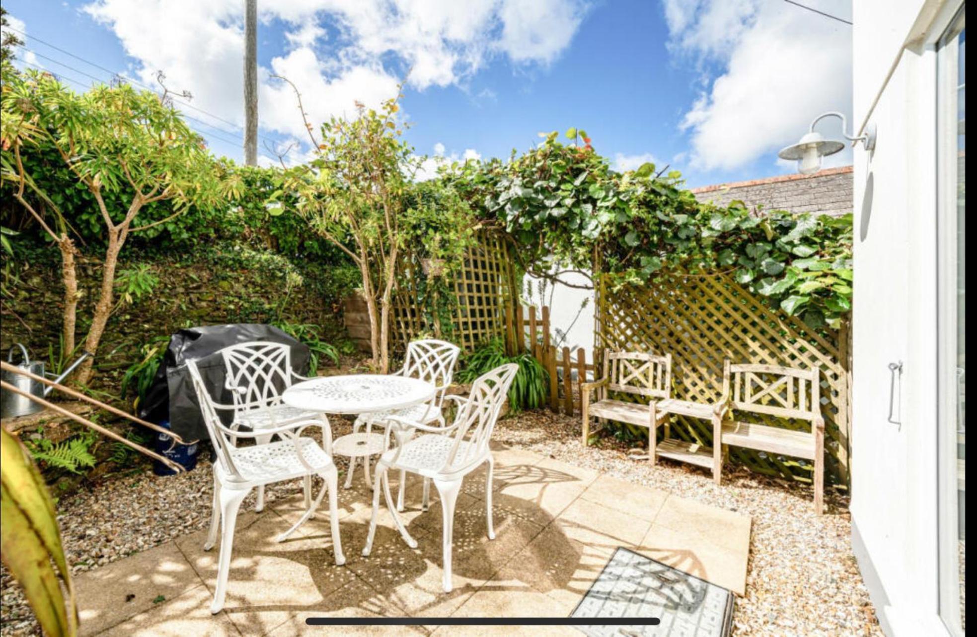Vila Little Karenza Is The Perfect Cornish Getaway Saint Anthony Exteriér fotografie